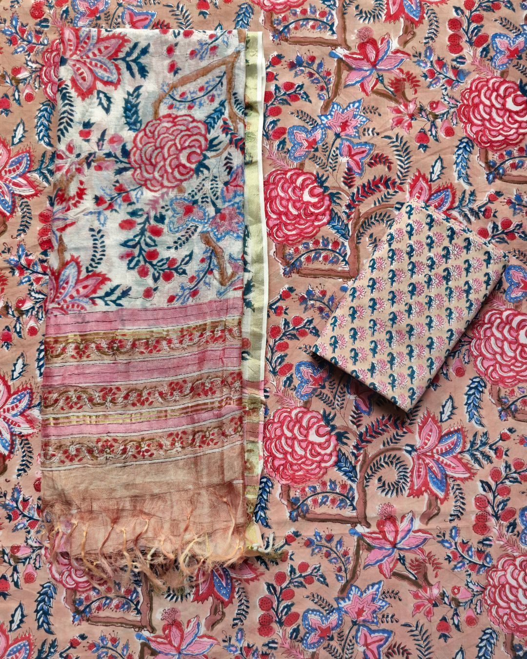 Noor Unstitched Suit Set With Chanderi Dupatta